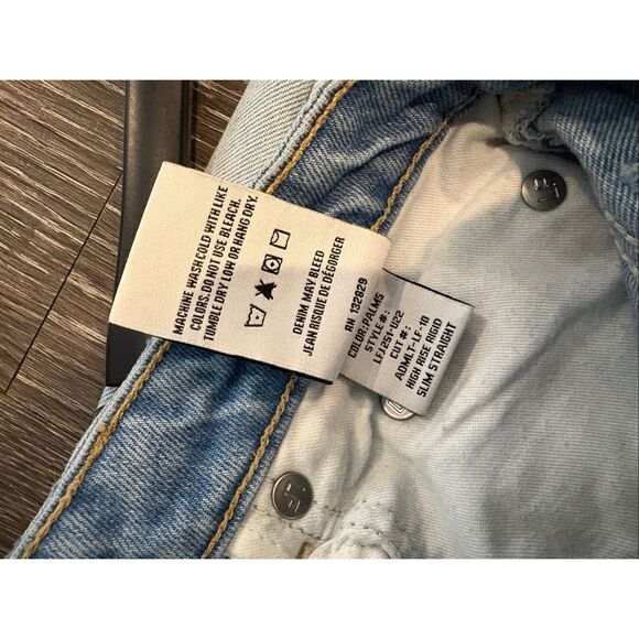 Lovers + Friends Reece High‑Rise Slim Straight Palms Jeans Light Wash Denim 28 - Picture 9 of 13